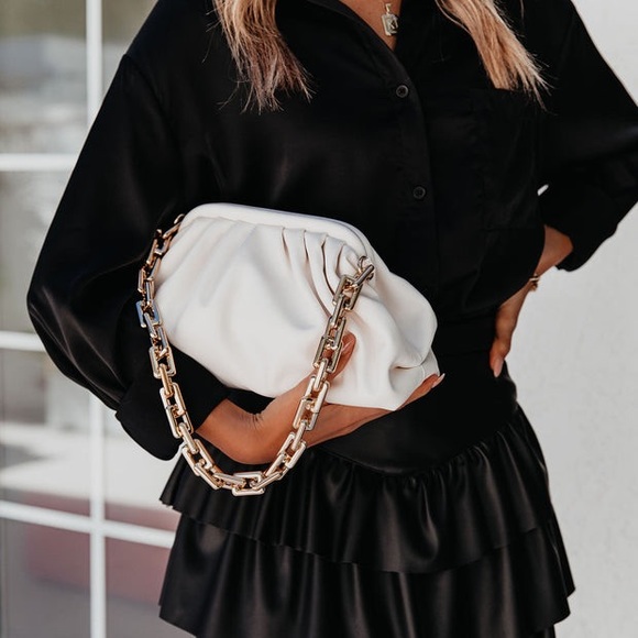 Vici Handbags - VICI COLLECTION Chic Crossbody Chain Pouch Bag Clutch White
